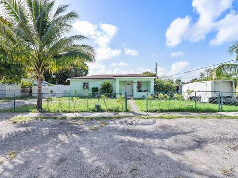 710 E 39th St, Hialeah, FL 33013