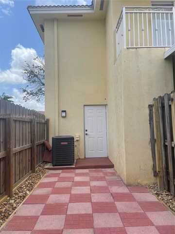 7180 NW 174th Ter, Hialeah, FL 33015