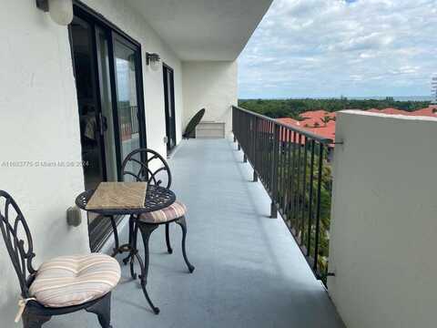 77 Crandon Blvd, Key Biscayne, FL 33149