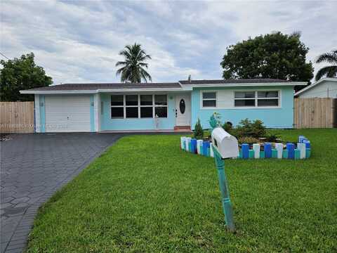 5721 SW 57th St, Davie, FL 33314