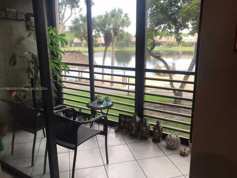 1101 Colony Point Cir, Pembroke Pines, FL 33026