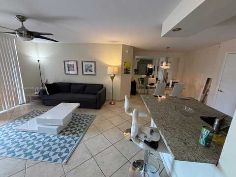 19655 E Country Club Dr, Aventura, FL 33180