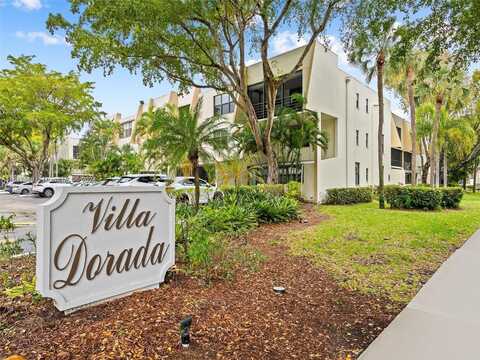 20200 W Country Club Dr, Aventura, FL 33180