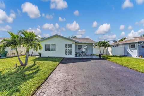 9212 NW 81st Pl, Tamarac, FL 33321