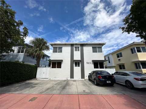 965 Bay Dr, Miami Beach, FL 33141