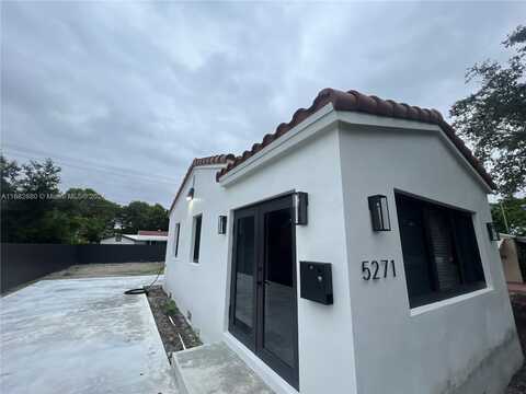 5271 SW 5th St, Miami, FL 33134