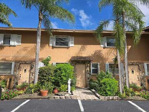 450 SE 7th St, Dania Beach, FL 33004