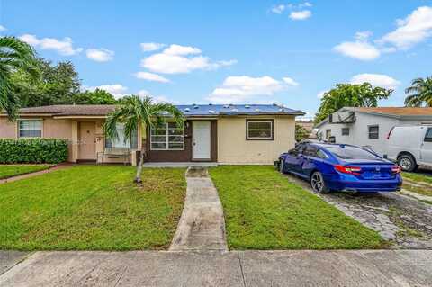 4123 NW 39th Ave, Lauderdale Lakes, FL 33309