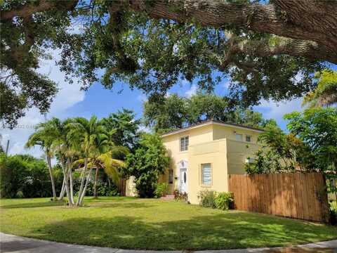 10401 NE 2nd Ave, Miami Shores, FL 33138