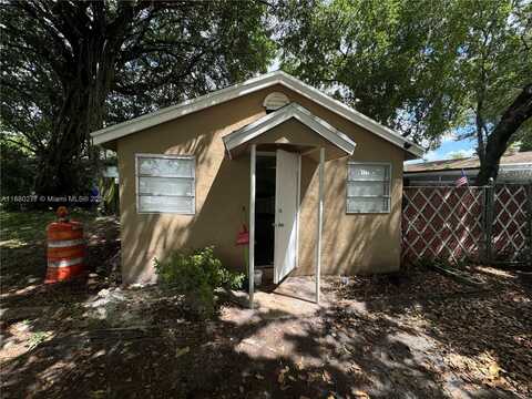 6117 Call St, Hollywood, FL 33024