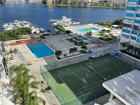 18071 Biscayne Blvd, Aventura, FL 33160