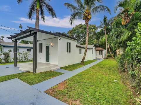 330 NW 82nd Ter, Miami, FL 33150