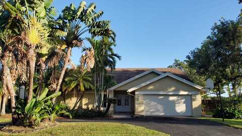 1070 NW 95th Ave, Plantation, FL 33322