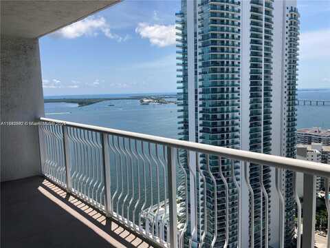 1200 Brickell Bay Dr, Miami, FL 33131