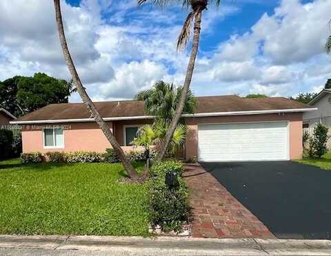 9771 NW 23rd Ct, Coral Springs, FL 33065