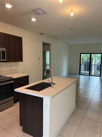 undefined, Doral, FL 33166