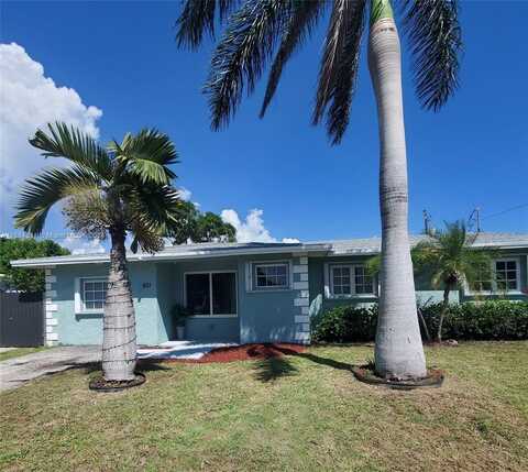 421 NE 39th St, Deerfield Beach, FL 33064