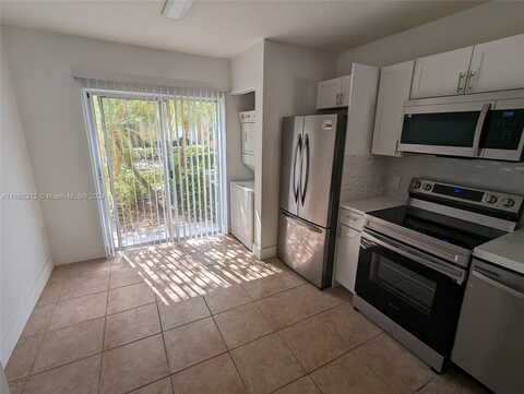 650 NW 78th Ter, Pembroke Pines, FL 33024