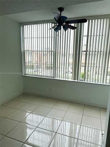 7355 W 4th Ave, Hialeah, FL 33014