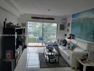 201 180th Dr, Sunny Isles Beach, FL 33160