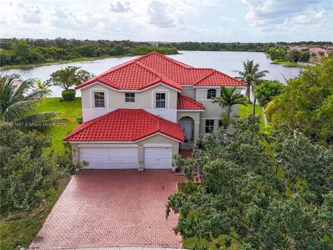 3888 SW 168th Ter, Miramar, FL 33027