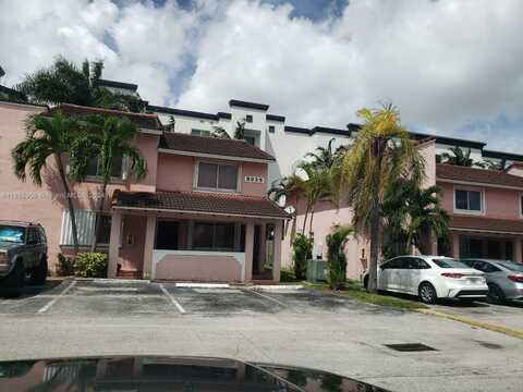 8035 Lake Dr, Doral, FL 33166