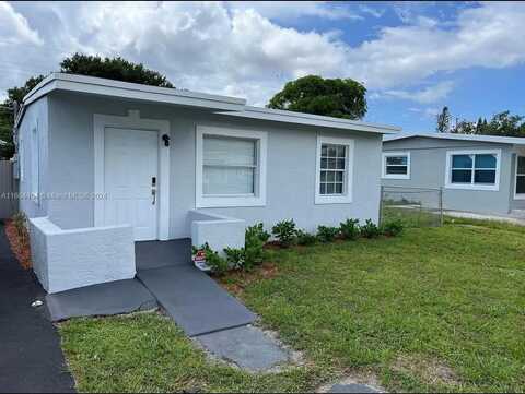 2726 NW 4th Ct, Pompano Beach, FL 33069