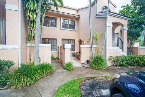 11896 NW 11th St, Pembroke Pines, FL 33026