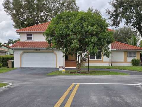 6839 E Longbow Bnd, Davie, FL 33331