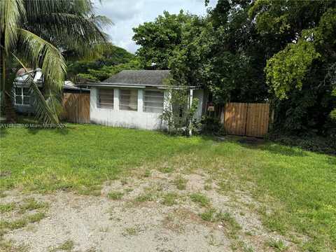 6125 Call St, Hollywood, FL 33024