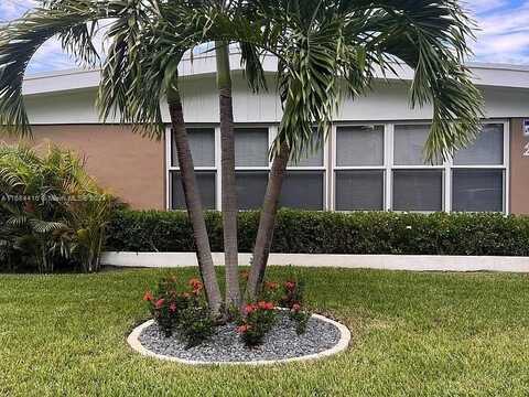 2001 NE 167th St, North Miami Beach, FL 33162