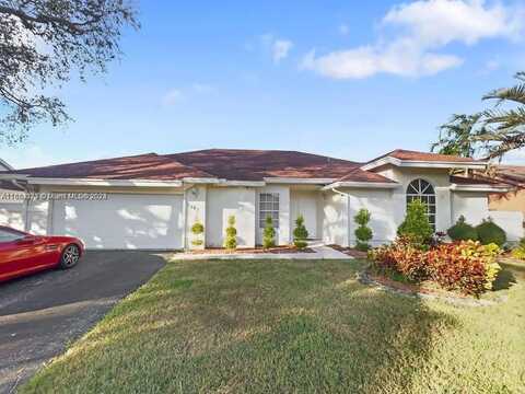 7325 NW 54th St, Lauderhill, FL 33319