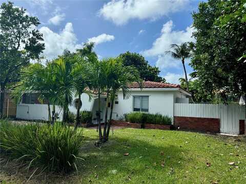 738 Fernwood Rd, Key Biscayne, FL 33149