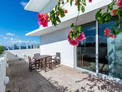 18001 Collins Ave, Sunny Isles Beach, FL 33160