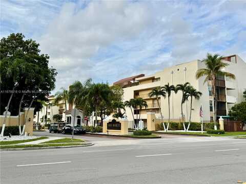 8860 Fontainebleau Blvd, Miami, FL 33172