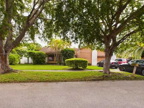 9715 SW 133rd Ct, Miami, FL 33186