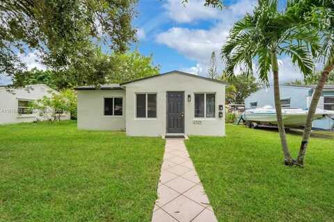 2434 Coolidge St, Hollywood, FL 33020