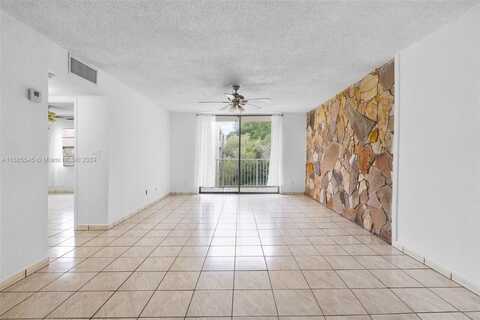 8405 NW 8th St, Miami, FL 33126