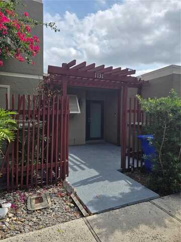 1131 N Hiatus Rd, Pembroke Pines, FL 33026