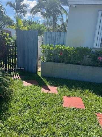 undefined, Miami Gardens, FL 33056