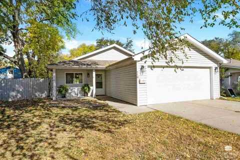 718 W 13th Street, Junction City, KS 66441