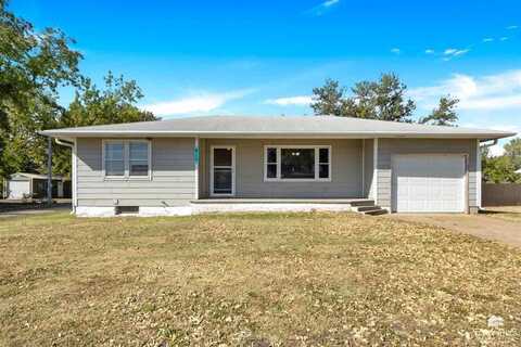 817 Marshall Avenue, Chapman, KS 67431