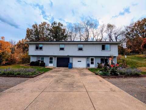 1438 Frank Dr, Wooster, OH 44691