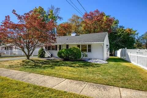 34 Kenmore Road, Edison, NJ 08817