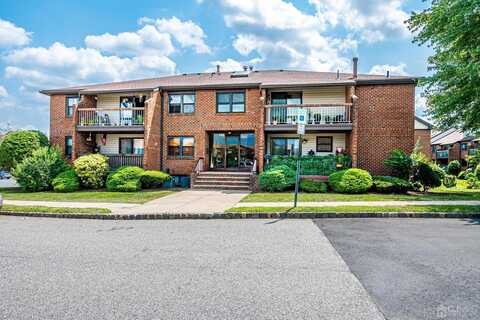 135-c Beverly Hill Terrace, Woodbridge, NJ 07095