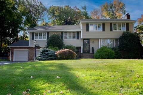 24 Huntington Road, Edison, NJ 08820