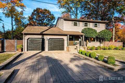 7 Headley Place, Iselin, NJ 08830