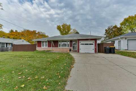 7680 N 44th St, Brown Deer, WI 53223