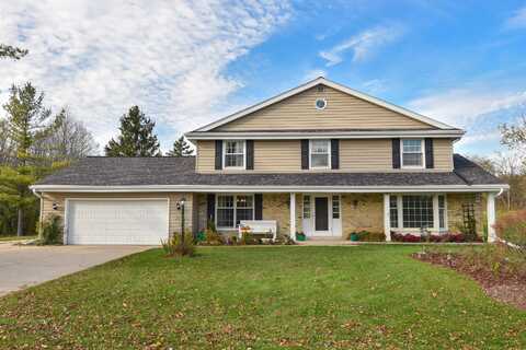 9831 N Melrose Ct, Mequon, WI 53097