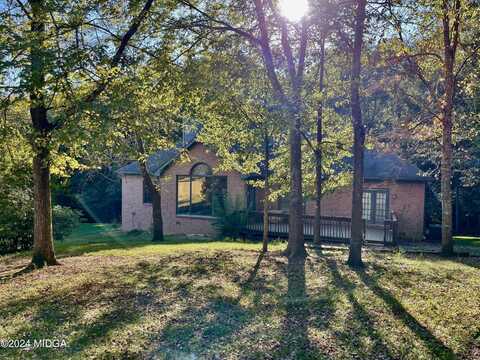 102 Red Eagle Trail, Macon, GA 31210